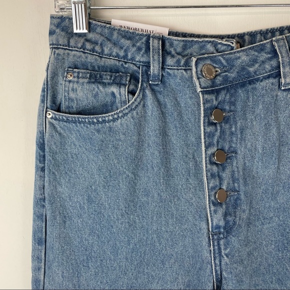 NWT WEWOREWHAT Crossover Button Fly Straight Leg Jeans Chain Sz 27 - Picture 6 of 12
